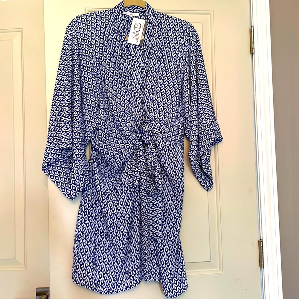 OLIVACEOUS Dress with tie front and Dolman sleeves. NWT, Sz L